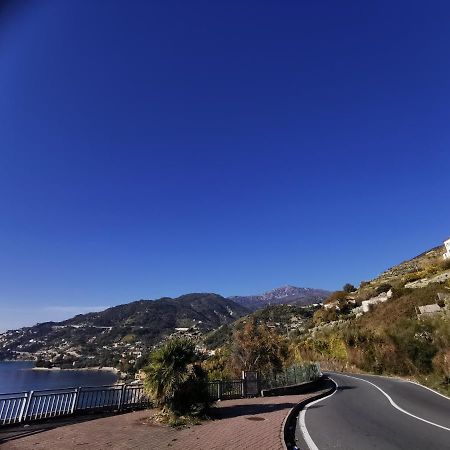 Romantic Casa Lorenzina Affittacamere Ventimiglia Ngoại thất bức ảnh
