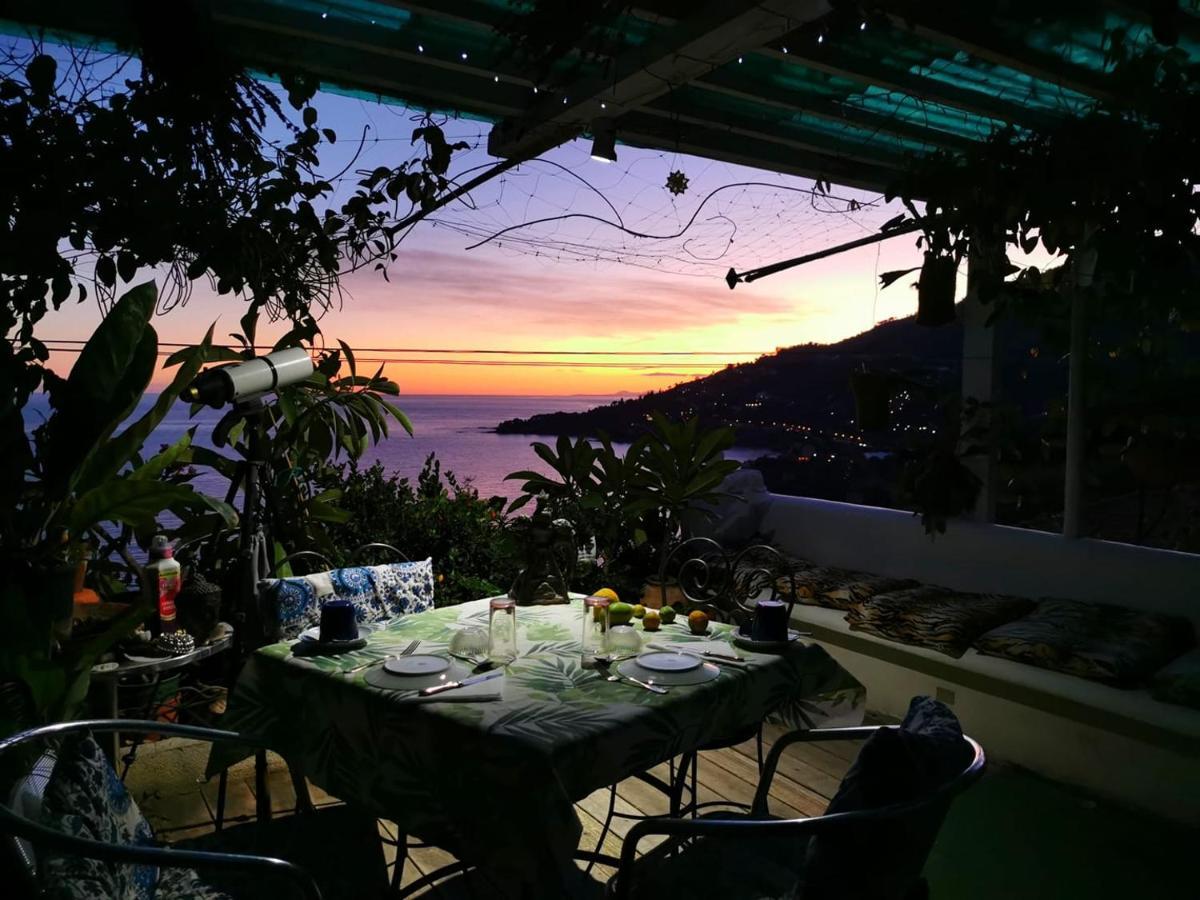 Romantic Casa Lorenzina Affittacamere Ventimiglia Ngoại thất bức ảnh