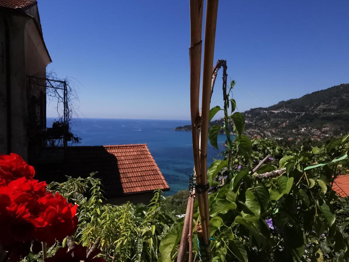 Romantic Casa Lorenzina Affittacamere Ventimiglia Ngoại thất bức ảnh