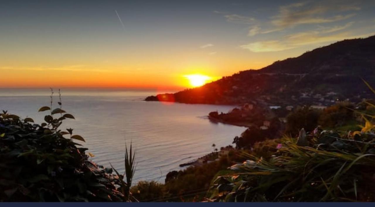 Romantic Casa Lorenzina Affittacamere Ventimiglia Ngoại thất bức ảnh