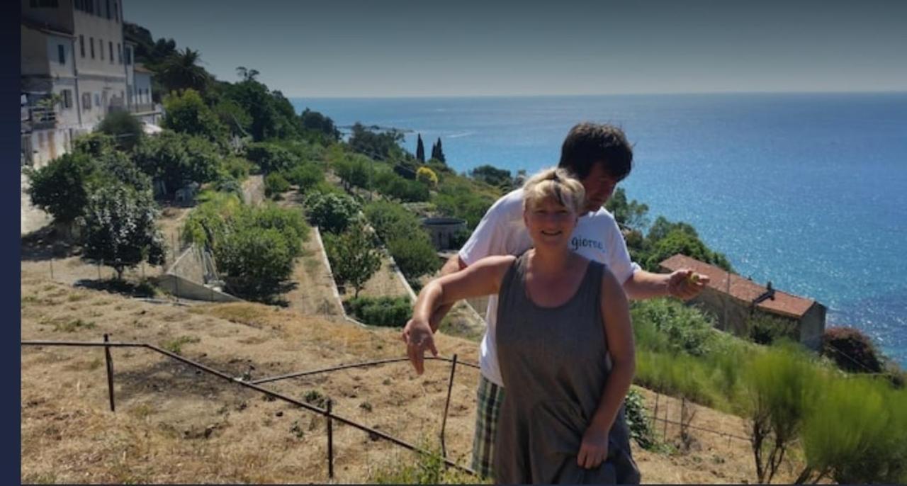 Romantic Casa Lorenzina Affittacamere Ventimiglia Ngoại thất bức ảnh