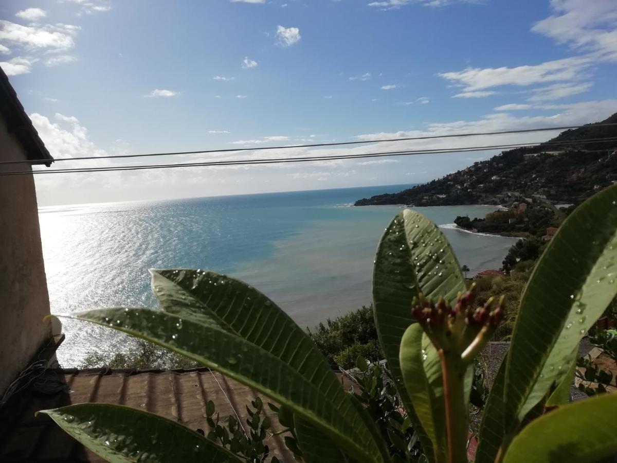 Romantic Casa Lorenzina Affittacamere Ventimiglia Ngoại thất bức ảnh